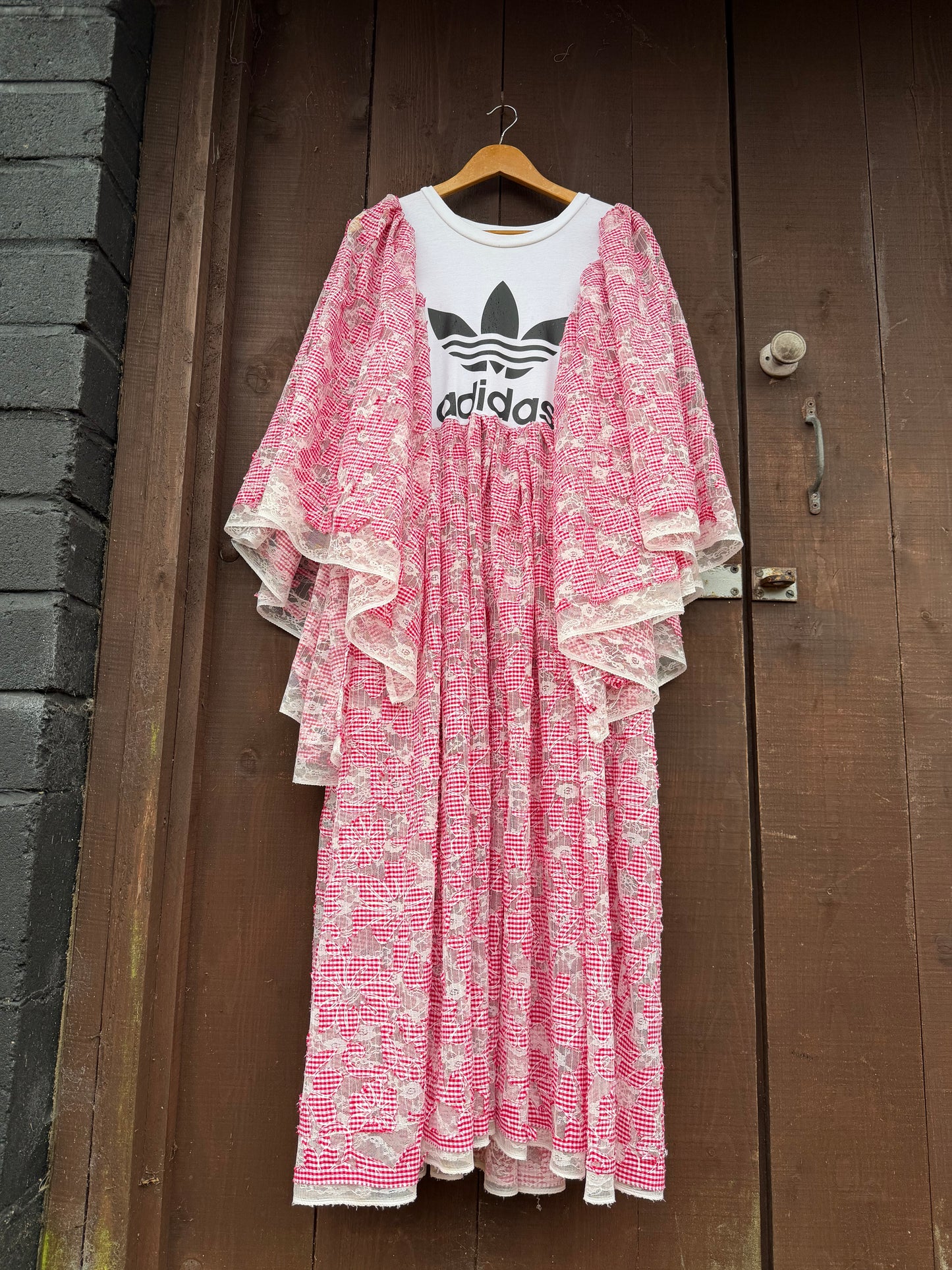 ‘Romantic Picnic’