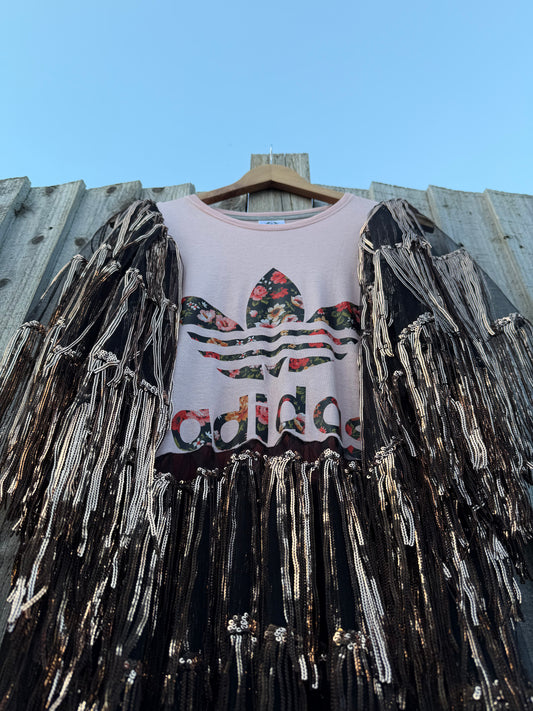 ‘Threads of Golden Light’