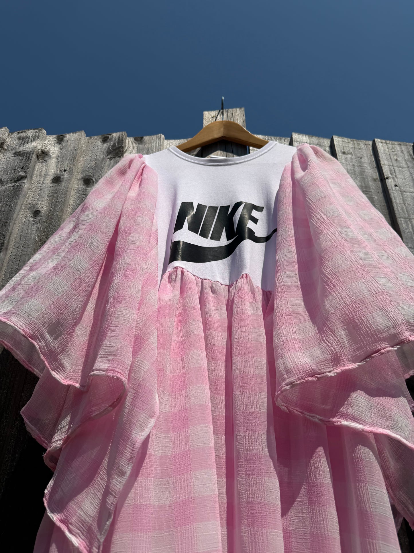 ‘Day Glo Picnic’