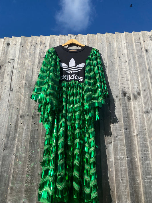 ‘Witchy Fingers’